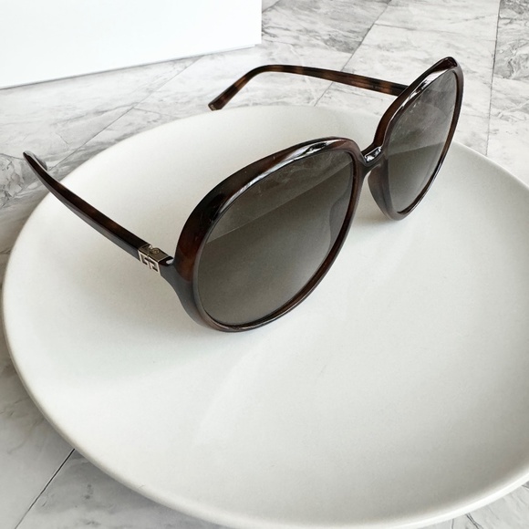NEW Givenchy 61mm Gradient Round Sunglasses - Picture 5 of 8